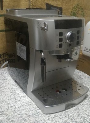 中古DeLonghi ECAM 22.110.SB 風雅型自動咖啡機 020031