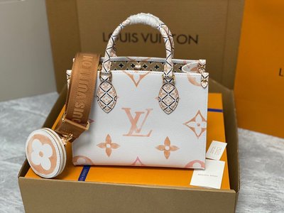 Louis Vuitton By The Pool OnTheGo PM M22976– TC