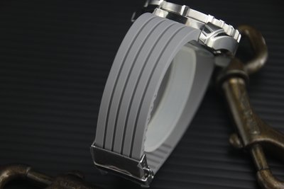 20mm科技灰色高質感,F1方程式賽車跑胎直條紋矽膠錶帶,時尚百搭款 seiko oris