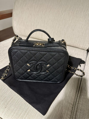 Chanel Vanity case 21 自售