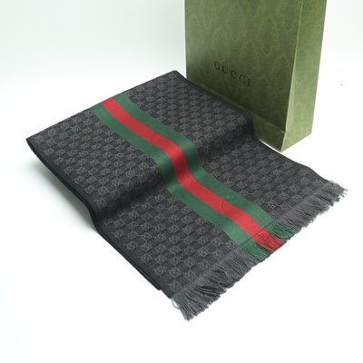 義大利奢侈時裝品牌Gucci紅綠條紋滿版字母網格抽鬚圍巾  代購