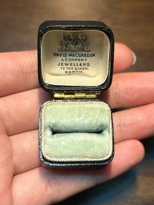 英國維多利亞時期真皮長方形古董迷你戒指盒4936