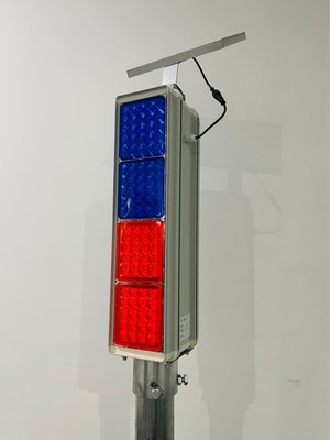 交通彎路口立式太陽能爆閃燈鋁殼led紅藍閃光燈豎式頻閃爆燈警示Y3225