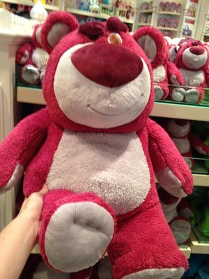 ☆Joan☆香港迪士尼帶回DISNEY 玩具總動員 熊抱哥 草莓味 大型