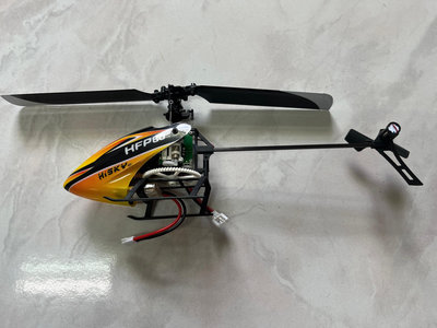 (大樹的家):HISKY HFP80 4通直升機(含1顆電池不含遙控器)大特價