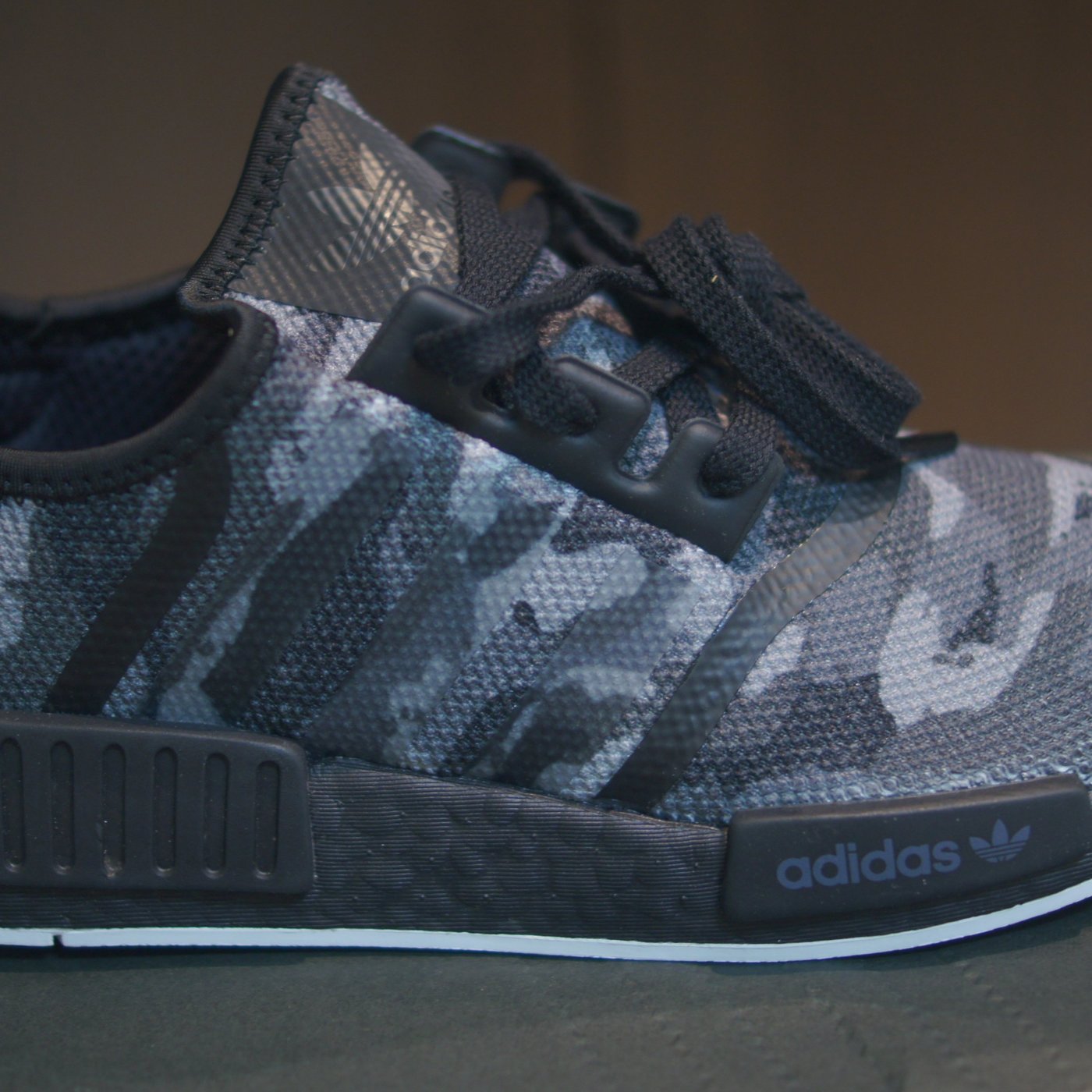 Adidas nmd discount r1 camo nyc