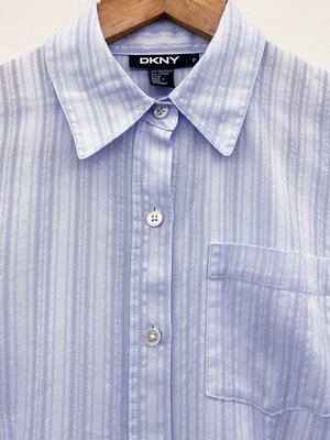 NANA 日本古著 透氣棉質 DKNY 專櫃精品 經典實搭 漸層條紋 可摺袖 五分袖 短袖 襯衫 粉藍色