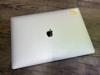 《瘋膜王3C》 MacBook Pro 15吋 2016年 with TB 16/512銀