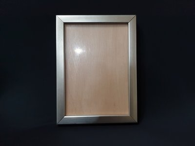☘綠盒子☘ 木質A4金色 加厚 相框 證件框 油畫框 證書框 獎狀框 含壓克力鏡面 庫存全新品(2)