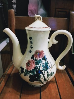 早期金門陶瓷茶壺/故園冷香