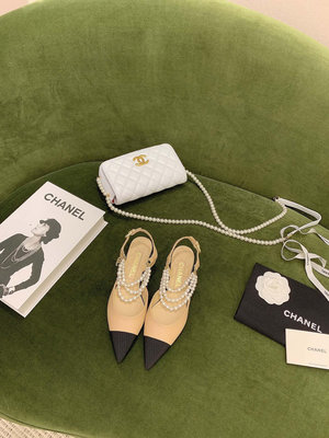 高品質 全套包裝+紙箱Chanel 專柜同步新品珍珠鏈條涼鞋 這個神仙鞋子上腳真的不要太好看簡直無敵了能把腳NO21250