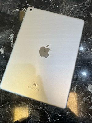 apple iPad 5代 32G 平板 wifi 銀色 ipad5