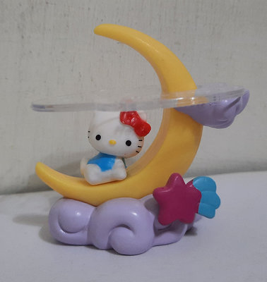 Sanrio~Hello Kitty 雲朵上躺月亮的Kitty公仔/擺飾