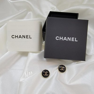 ❌SOLD OUT❌88新 Chanel 黑金 小香 經典圓形雙C耳環  夾式