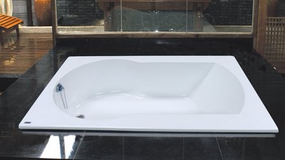 《優亞衛浴精品》崁入式高亮度壓克力浴缸 120/130cm
