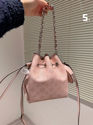 Lv 水桶 新款NEONOE抽繩水桶包單肩女包Louis Vuitton 尺寸23cm NO171403