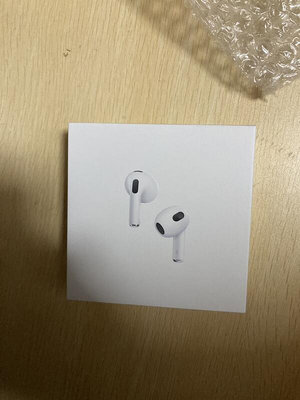 現貨全新未使用 原廠 apple airpods (第 3 代) 藍芽耳機 Lightning 充電盒 【歡樂屋】