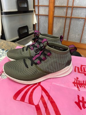 「 二手鞋 」 New Balance 女版運動休閒鞋 US6.5（綠）95