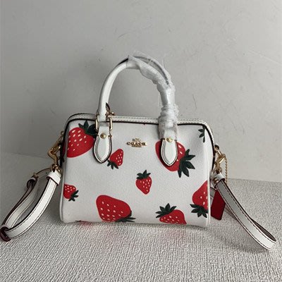 【九妹精品】COACH CH161  新款女士草莓  枕頭包 波士頓包 單肩包  側背包 手提包 女包