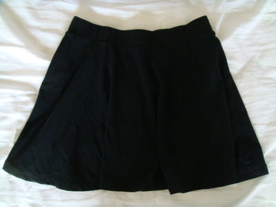 【Lativ】M號 (女)黑色短褲裙
