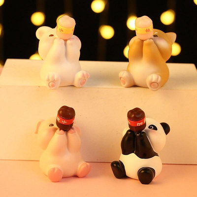 【歡迎光臨】]可愛動物喝可樂擺件 柴犬兔子熊貓小豬可愛汽車車載車內飾辦公桌面裝飾品 生日禮物生日蛋糕裝飾