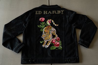 ed-hardy 台灣專櫃正品玫瑰與老虎刺繡黑牛仔外套
