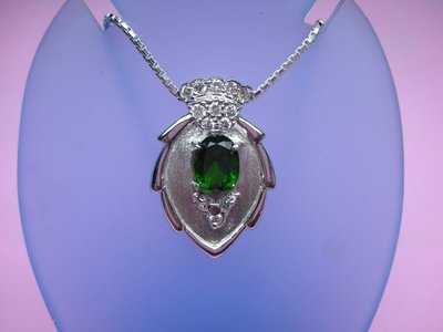 (雲凱珠寶部落格)1.32克拉天然透輝石墜子，綠寶石，俄羅斯祖母綠
