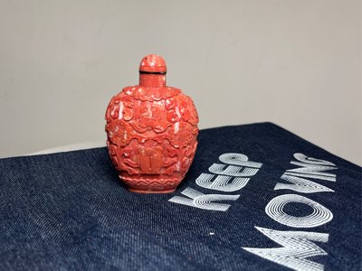早期收藏老料momo紅珊瑚雕刻西藏密宗吉祥八寶鼻煙壺擺件藝術品
