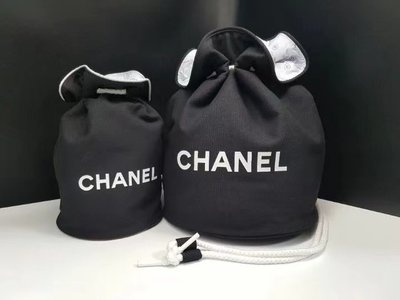 ( 大+小 現貨）Chanel 香奈兒 VIP 洗漱包 帆布刺防水手提 雙肩 水桶包 後背包- 超奢華-內裡全Logo款