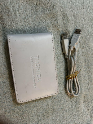 二手富士通Fujitsu 2.5吋(500G) 硬碟/500GB攜帶式硬碟 USB2.0/Toshiba外接硬碟盒+皮套，台北可面交（已）