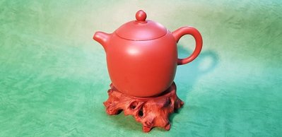 售台灣鶯歌手拉胚—李錫明－ 大紅袍朱泥紫砂壺
