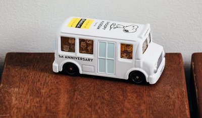 【QQ公仔物語】【AA083】【現貨】Snoopy Peanuts Tomy 巴士 史奴比博物館限定 日版盒裝 滿千免運