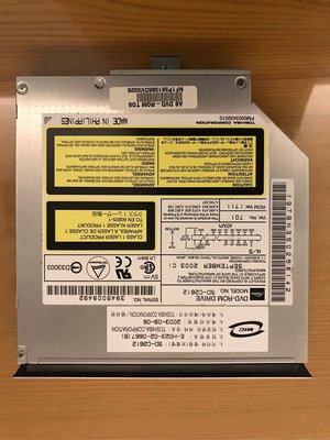 二手良品 MIC  DVD-ROM DRIVE 光碟機燒錄機 12.7*13cm IDE TOSHIBA 2003