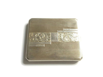 歐洲銀鏨刻古董煙盒 800銀標記 尺寸：長9cm