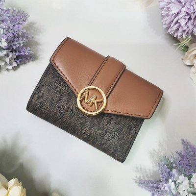 現貨出售~【Michael Kors】金字大圓標Logo三折短夾 信封短夾 咖滿版 保證真品 不真可退 全新正品㊣免運