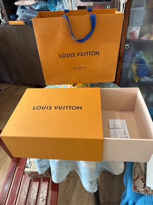 真品LV鞋盒+紙袋，各種LV精品紙盒紙袋都可以詢問