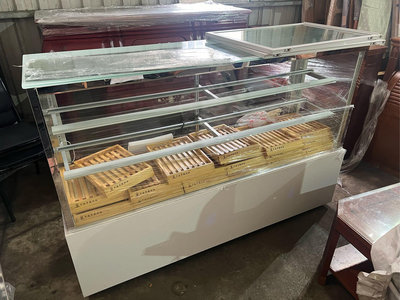 桃園OK二手貨-超新 漂亮6呎 蛋糕櫃/玻璃展示冰箱