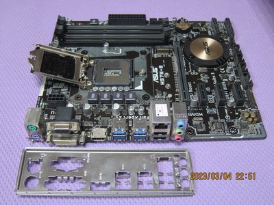 【1150腳位】華碩 H97M-E 主機板，M.2槽 前置USB3，四組DDR3，VGA&DVI&HDMI 輸出 附檔板