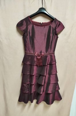 新款蝴蝶結蛋糕裙伴娘禮服 晚宴服 酒紅色禮服洋裝