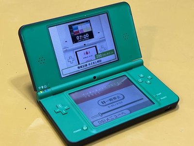 窩美 Nintendo 任天堂 DSi LL 日版主機
