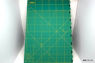 【圓融文具小妹】日本 OLFA A2 摺疊式 攜帶型 切割墊 綠色 FCM-A2 #1700