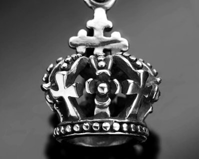 【創銀坊】瑪格莉特 皇冠 925純銀 墜子 貴族 國王 皇后 王子 十字架 西洋棋 喬治傑生 龐克 項鍊(P-8701)