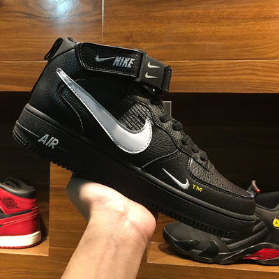 Nike Air Force 1 Mid LV8 黑白 皮革 休閒運動板鞋 男女鞋 804609-001