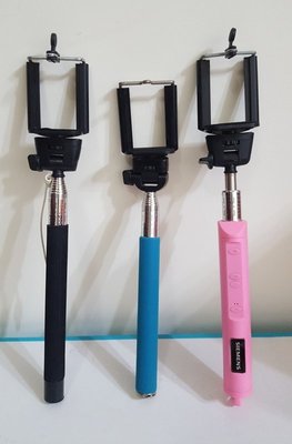 【出清】Monopod 手機自拍棒 自拍神器 藍芽自拍 可伸縮 可裝吊飾 藍色，黑色，粉色  四支
