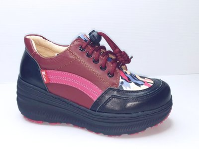 零碼鞋 4.5號 Zobr 路豹牛皮氣墊休閒鞋 Q591 黑紅色  特價:1390元 Q系列 超輕量鞋底台 鞋面有脫色