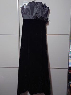 黃淑琦 黑色禮服(A100)