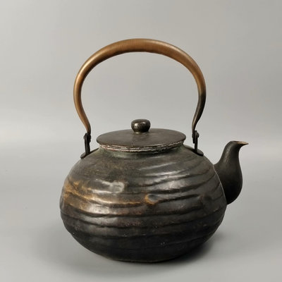 。清穗堂造打出日本銅壺日本老銅壺。使用過，不帶箱。
