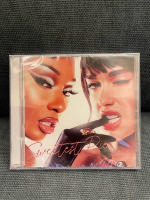 Megan Thee Stallion & Dua Lipa - Sweetest Pie 限量單曲CD-R (此張為CD-R，請先確定是否能播放再購買)