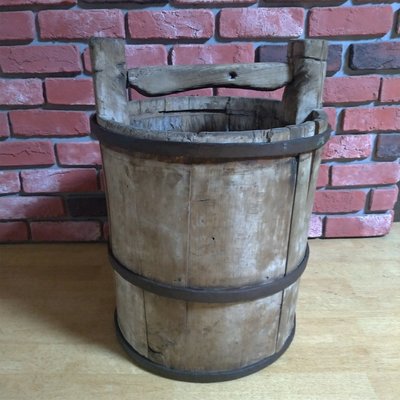 【珍藏】早期 帶手柄 風化老水桶 老木桶 古董 擺飾 布置