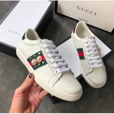 Gucci Ace Studded Leather Sneaker 雙側珍珠 後跟鉚釘 小白鞋 431887